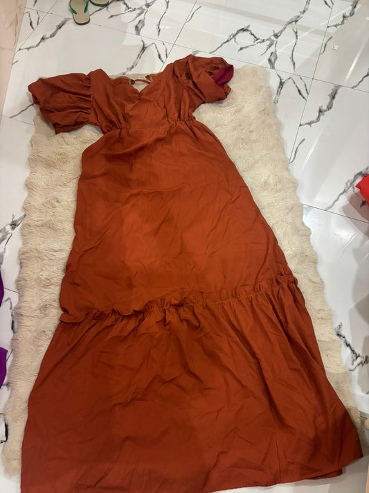 Robe crêpe marron - Taille santard - Nord foire