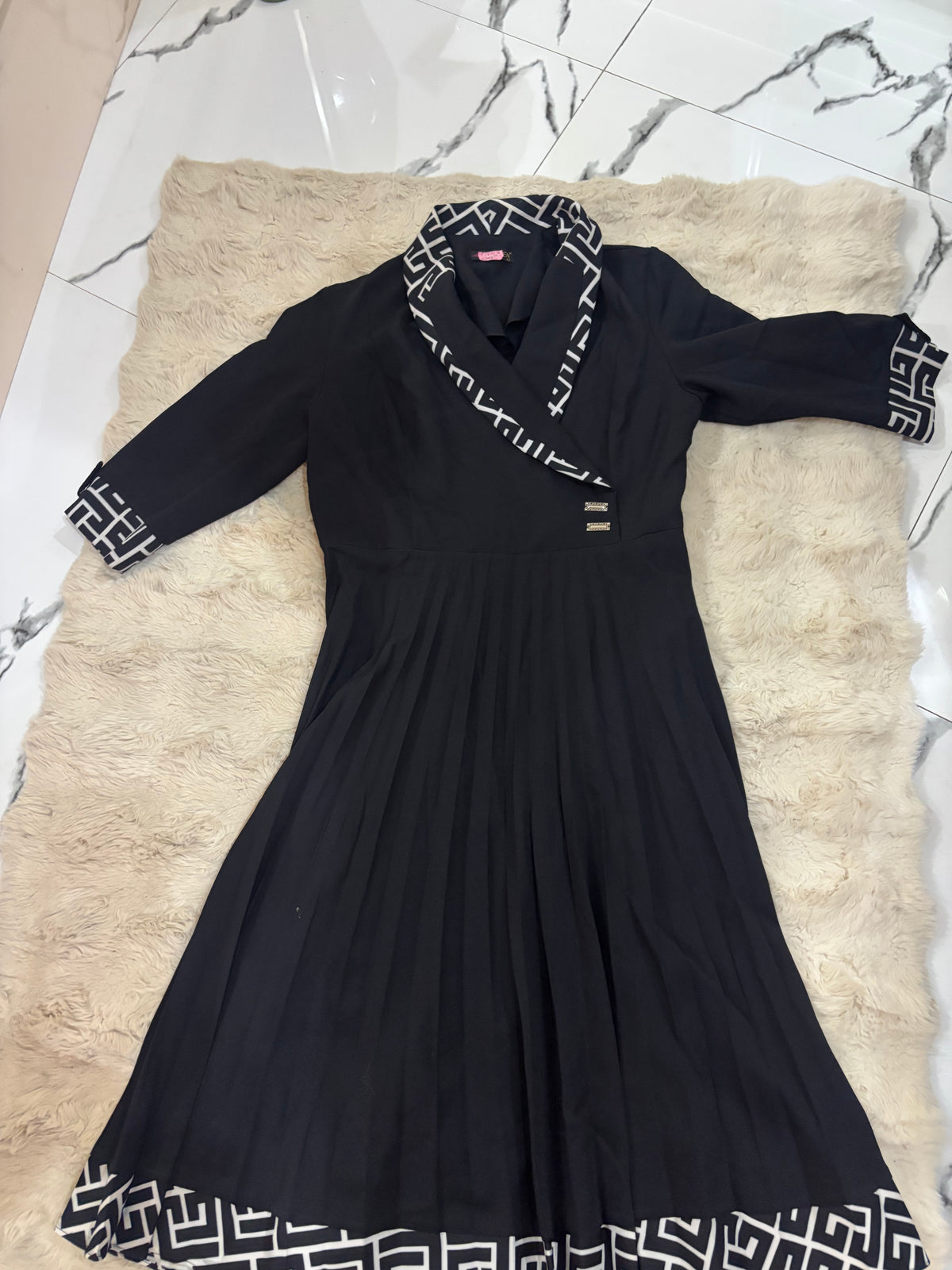 Robe noir et blanc - L - Nord foire