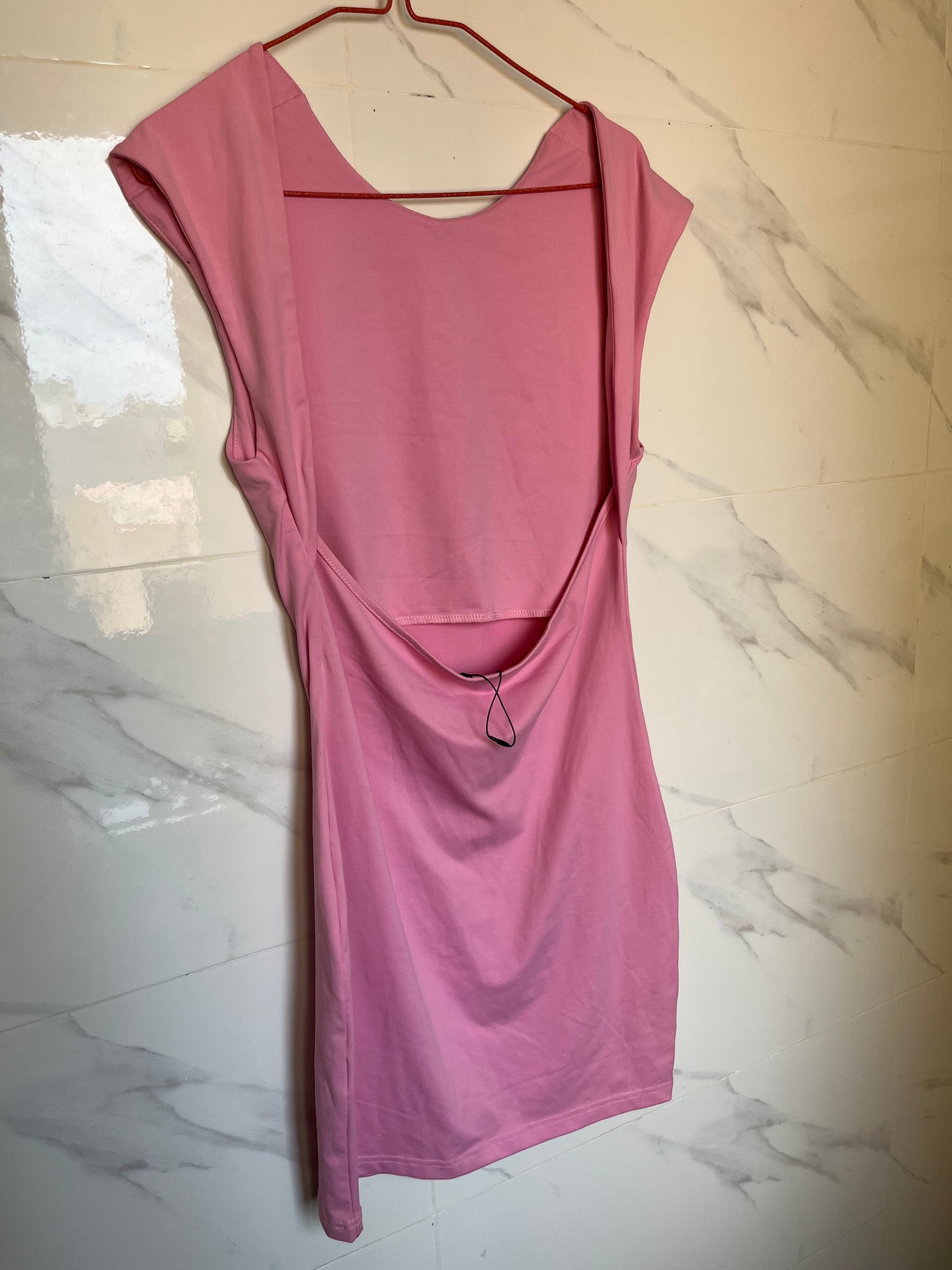 Belle robe rose dos nu - M - Ouakam