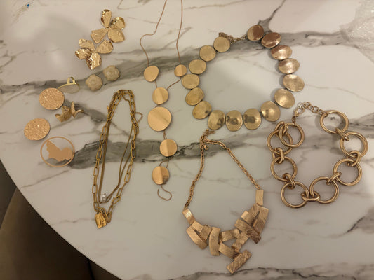 Lot de colliers et boucles d'oreilles presque neuf - Dakar / Saint louis - Vendu
