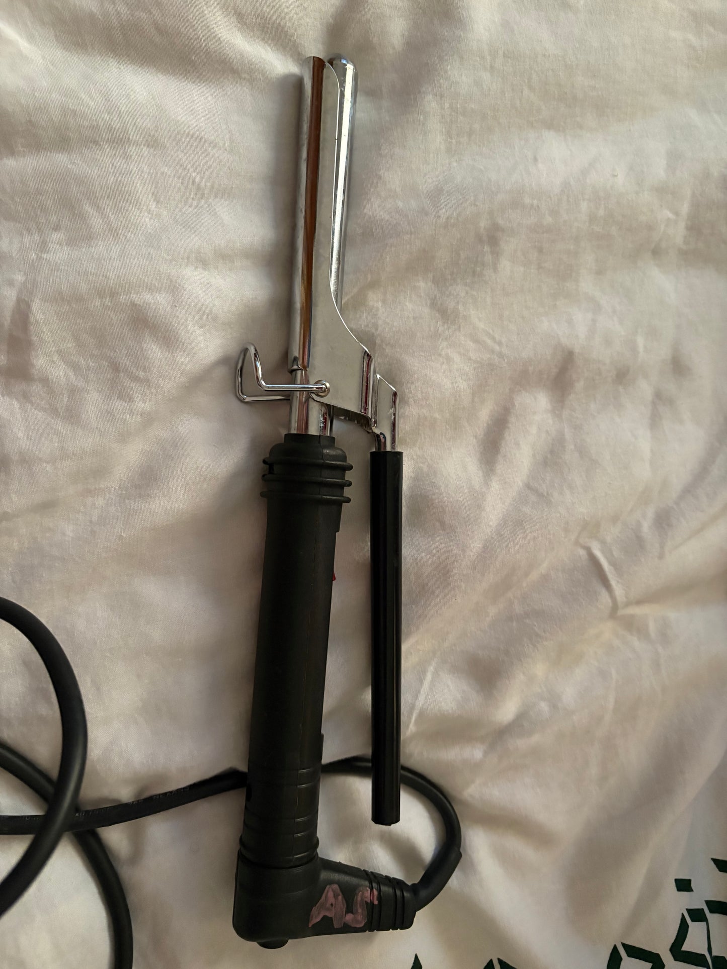 peigne chauffante et fer à boucler - Saint Louis - Vendu